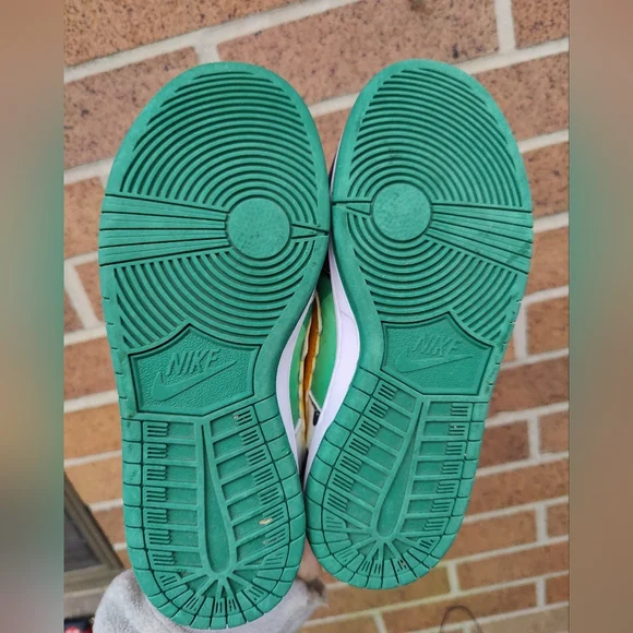 Nike Ben And Jerry's Sneakers - Picture 4 of 8